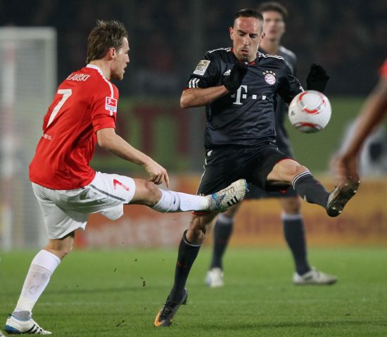 击破圣保利 击破圣保利